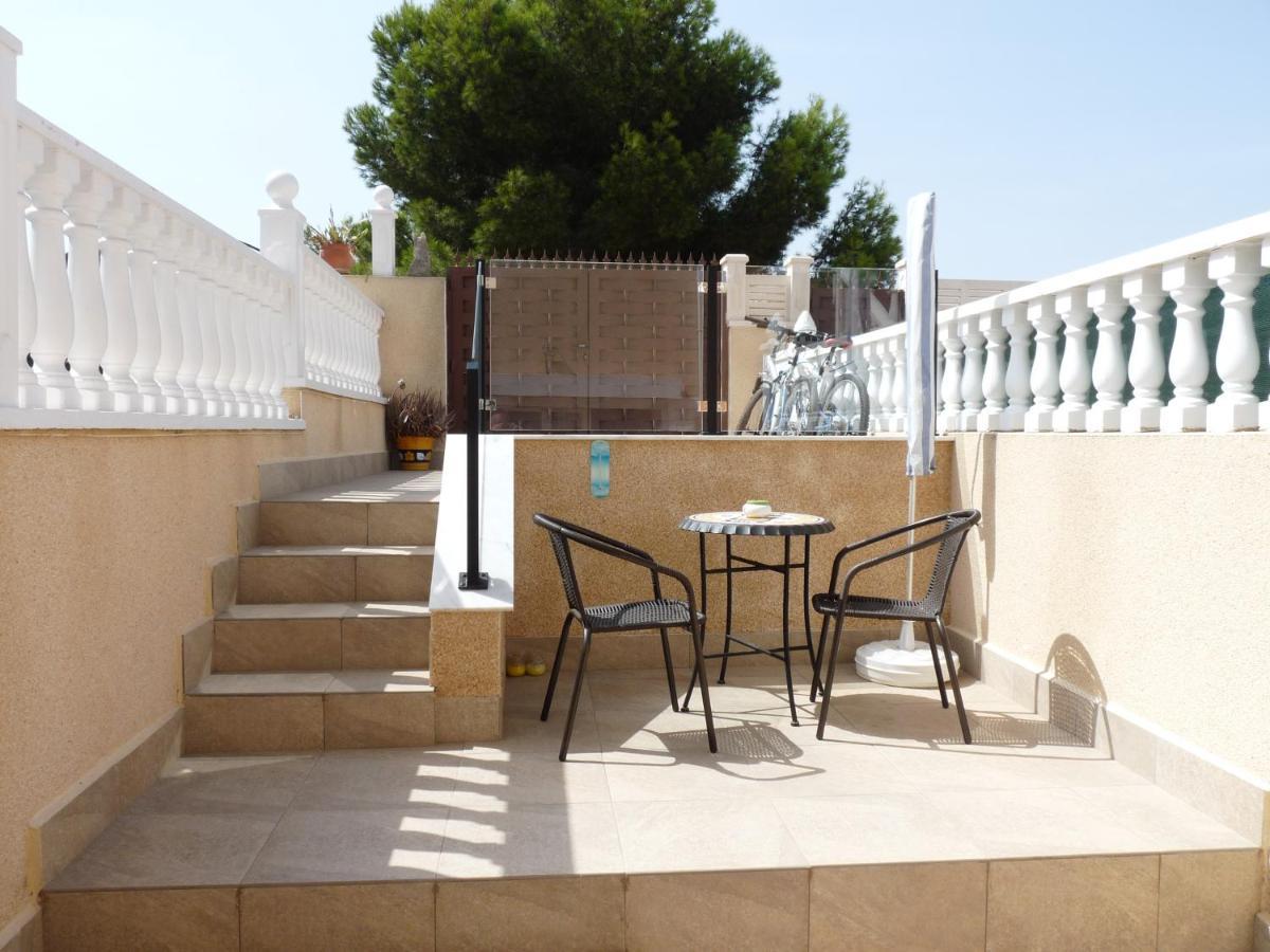 Modern Apartment Near Beach Ла Мата Екстериор снимка